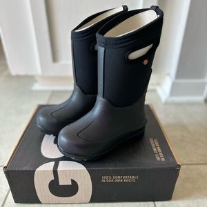 Black Bogs Kids Neo Classic Boot - Size 11 New in Box